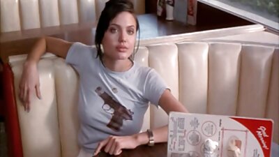 Modello con fotografo biondo che si video hard vecchie diverte durante le riprese.