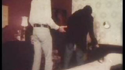 La spogliarellista è codarda con un gran culo, vuole video hard gratis nonne divertirsi.